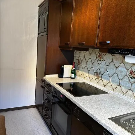 19 Erster Stock Apartment